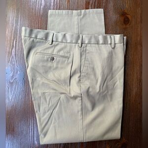 Dockers Classic Fit, Flat Front, Men's Big & Tall 42x32 - Like new!